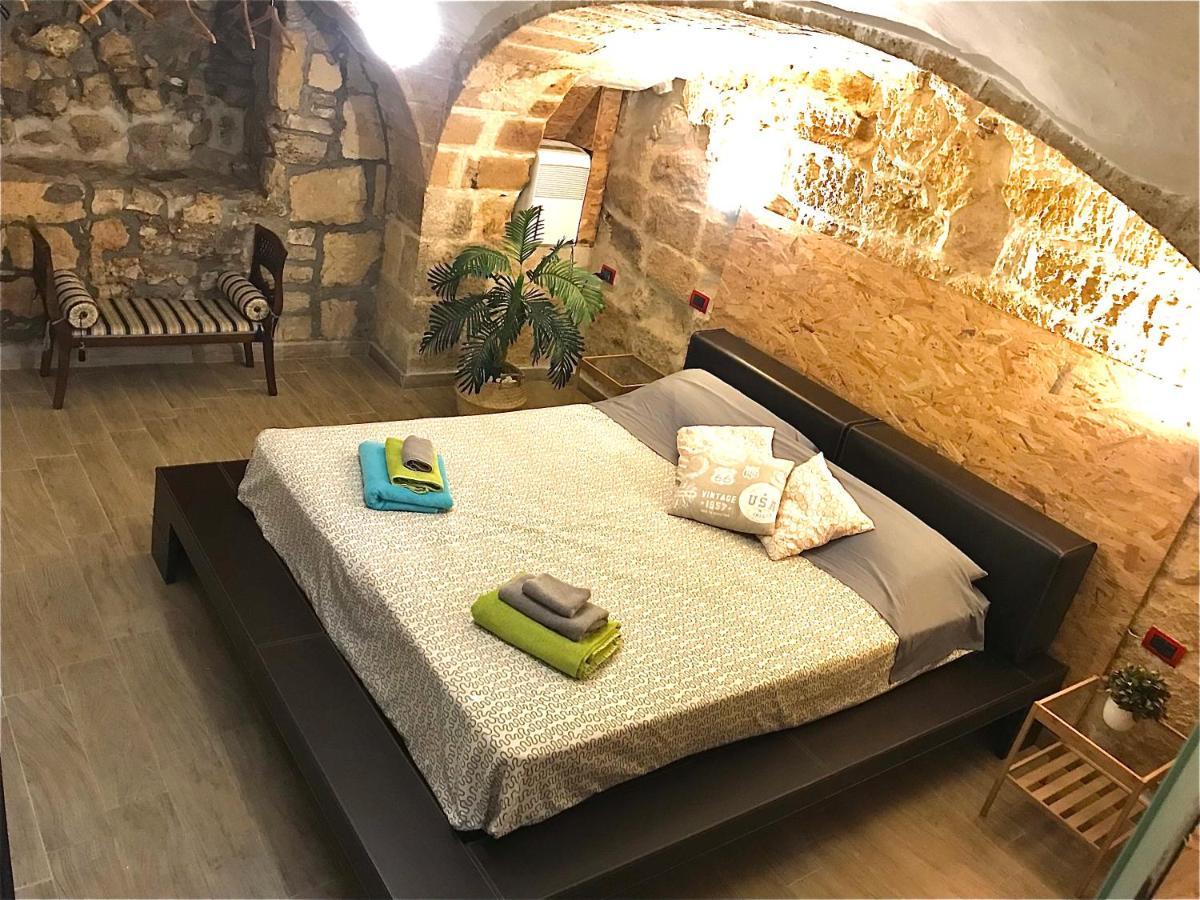 B&B Le Statuine Барлетта Экстерьер фото