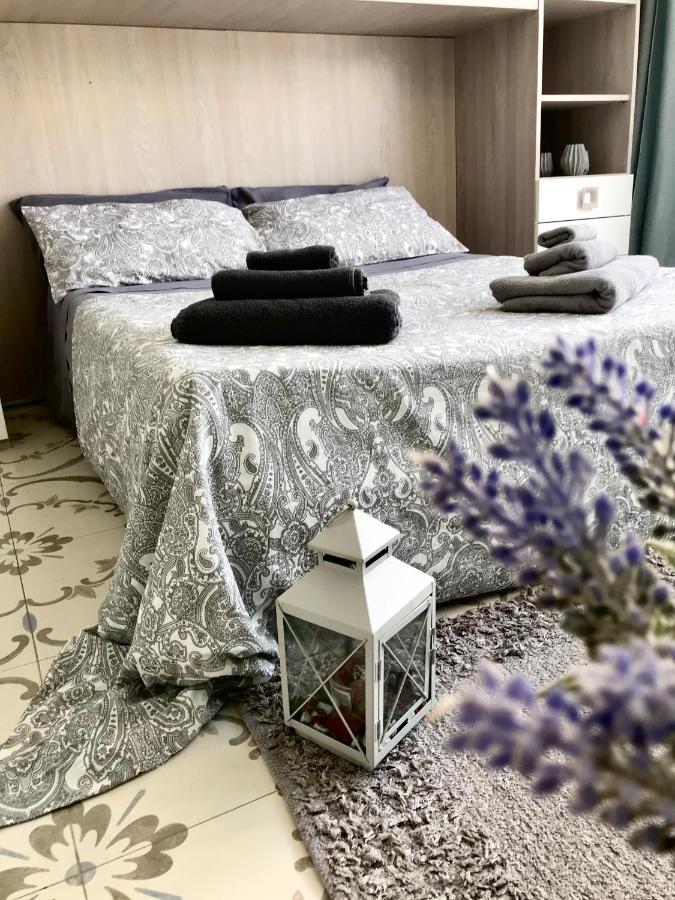 B&B Le Statuine Барлетта Экстерьер фото
