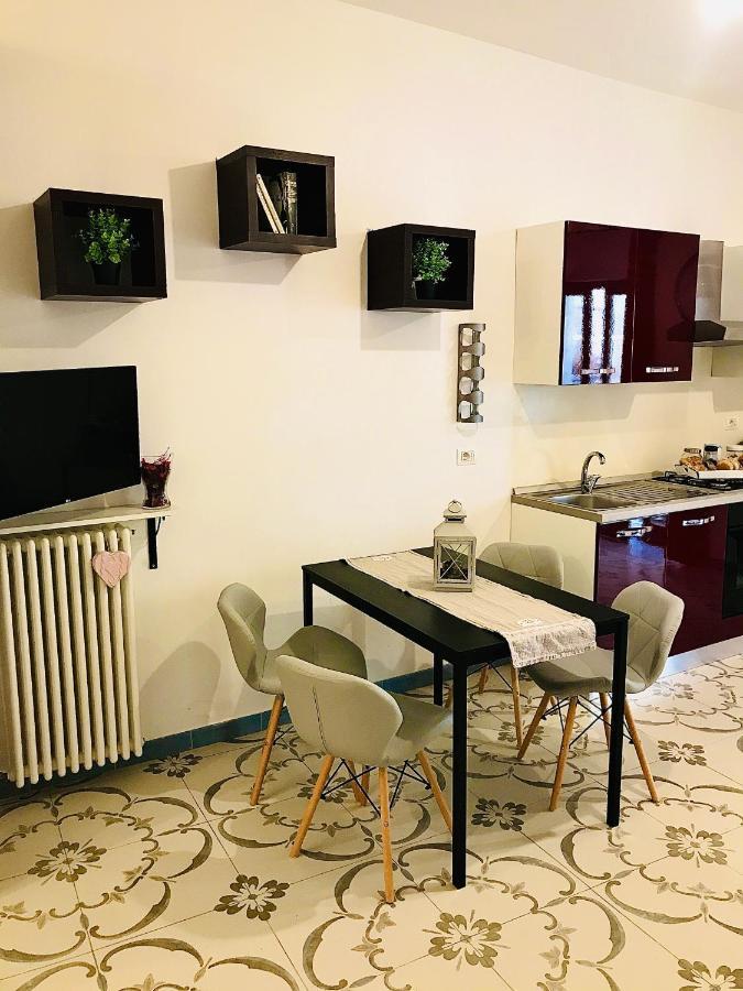 B&B Le Statuine Барлетта Экстерьер фото